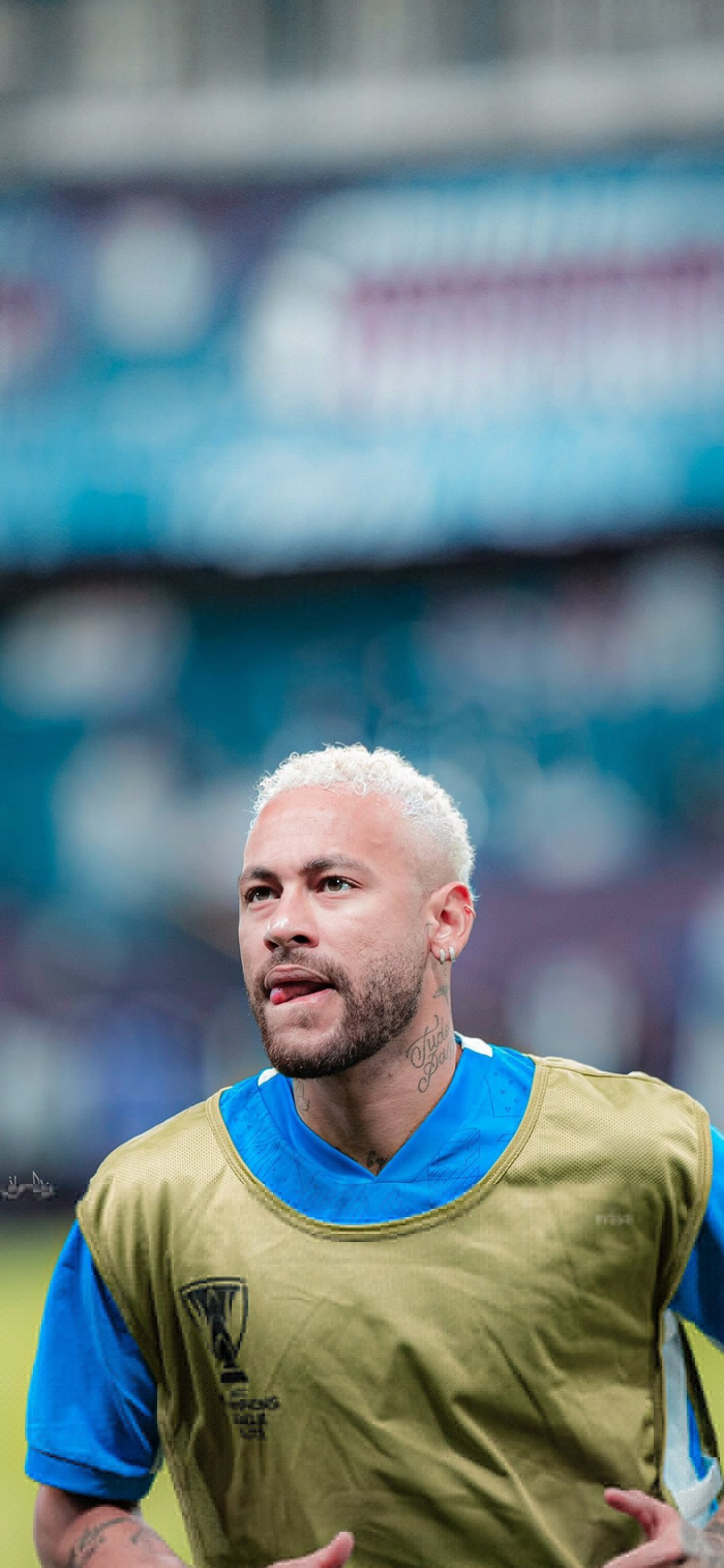 图片报：多特内部认为小贝林踢得过于保守，不过仍然信任他（图片报：多特内部认为小贝林风格偏谨慎，但对他的信任未动摇）