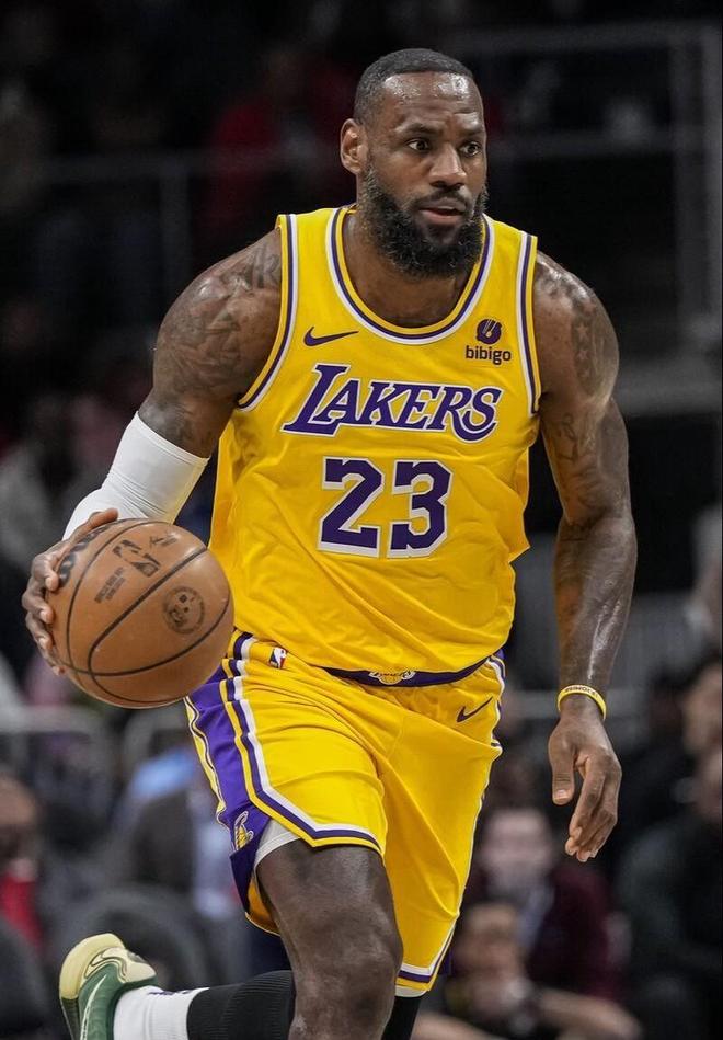 热那亚2-1逆转维罗纳，托斯比建功，洛伦佐-科隆博破门（热那亚2-1翻盘维罗纳，托斯比献制胜球，洛伦佐-科隆博进球）