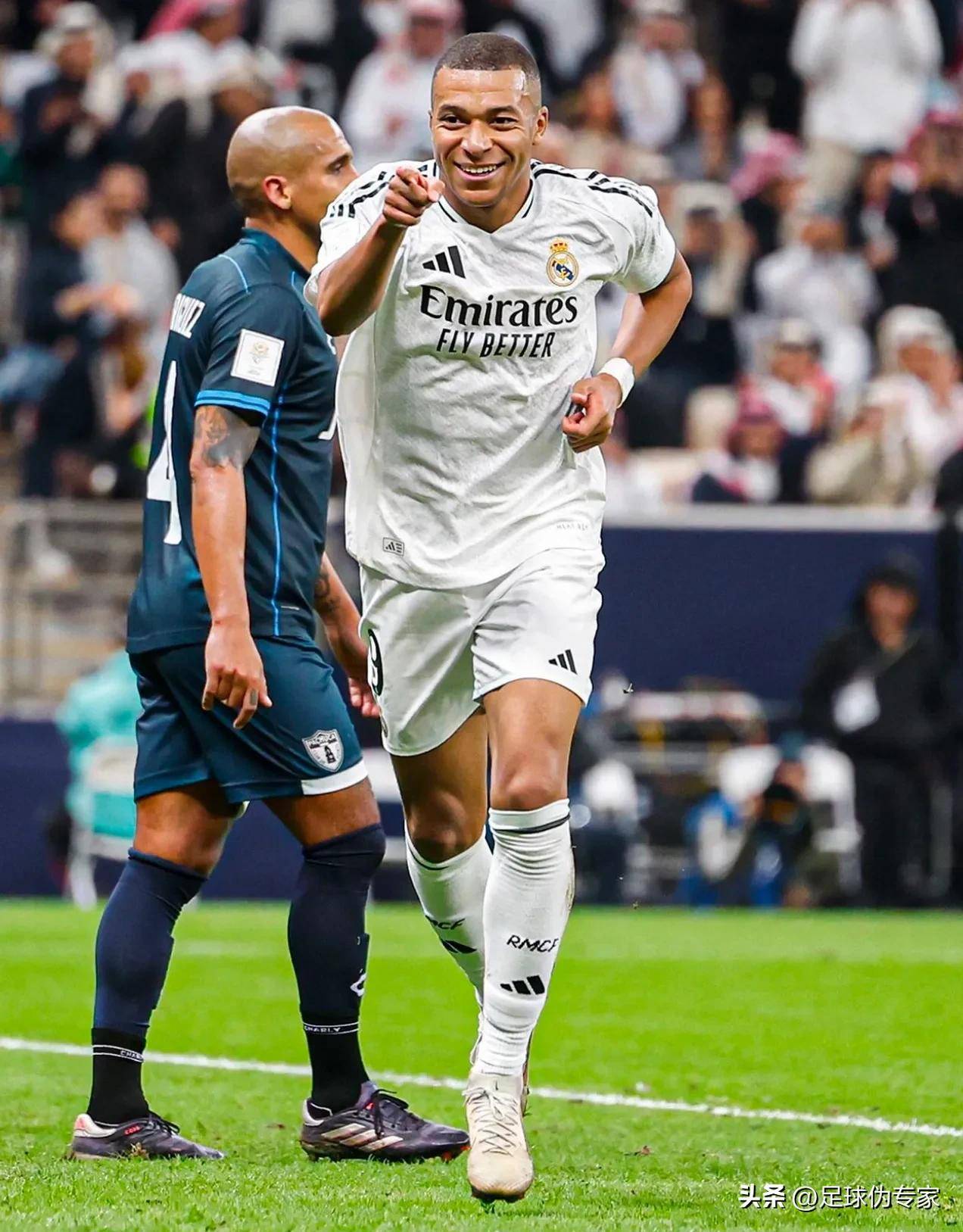 罗马诺：恩昆库仍计划在今夏离队，相关谈判正在进行中（罗马诺：恩昆库今夏离队意愿不变，谈判正推进中）