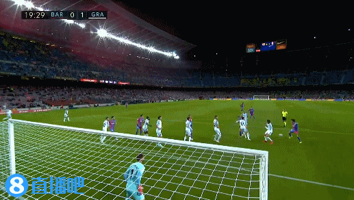 足球欧冠小组榜首争夺白热化（欧冠小组头名之争白热化）